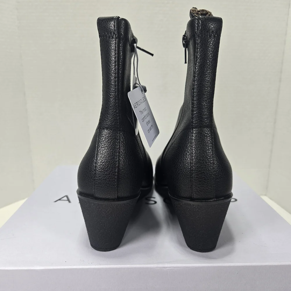 Aerosoles Binnie Black Wedge Faux Leather Ankle Boots Women's Size 6 Wide